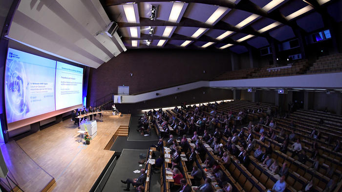 Der 5. Nationale MINT Gipfel im Audimax der TU Berlin - Bild: David Ausserhofer