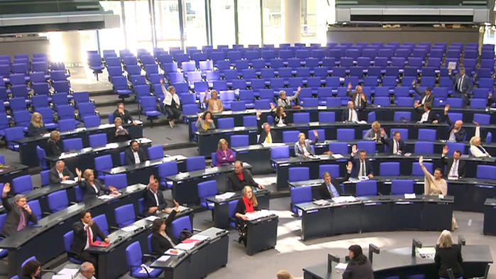 Bundestagsabstimmung. Gutscheine statt Tickets