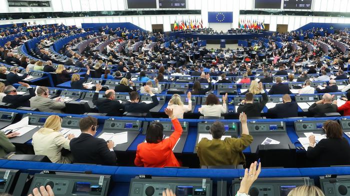 Das EP macht sich bei sexualisierter Gewalt f&uuml;r die Ja-hei&szlig;t-Ja-Regel stark. - Bild: EP/ Fred Marvaux