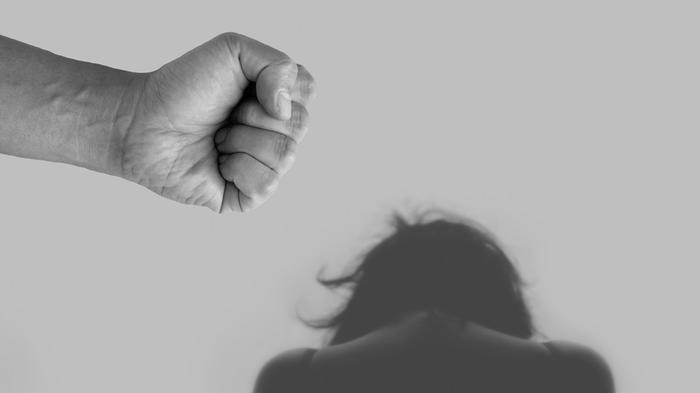 Keine Gewalt gegen Frauen - Bild: Pixabay / Tumisu