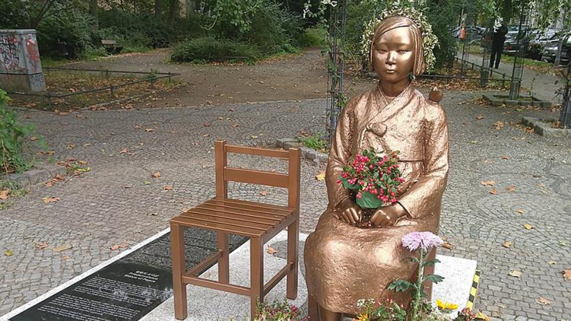 Die Statue soll an die von Frauen in Kriegen erlittene Gewalt erinnern. - Wikimedia.org / SagaEremit