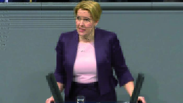 Familienministerin Dr. Franziska Giffey - Bild: zwd