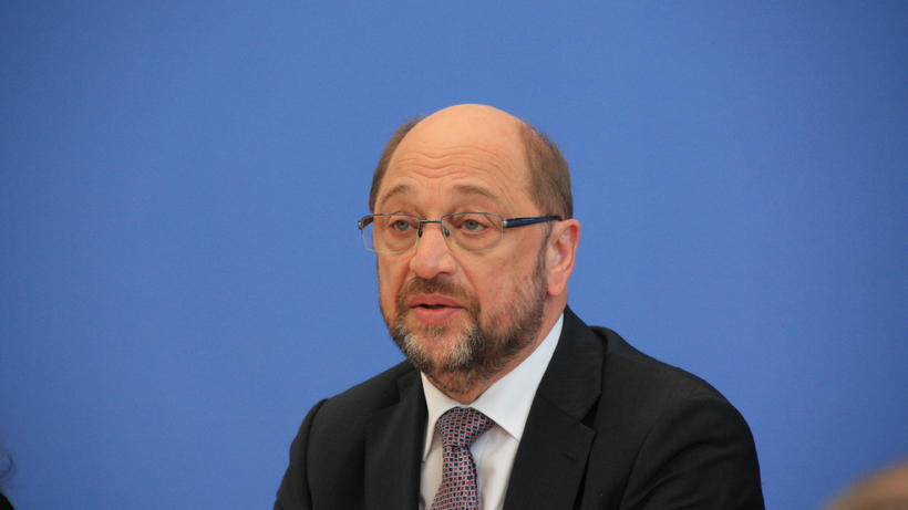Kanzlerkandidat Schulz fordert noch diese Woche eine Abstimmung. - Bild: zwd