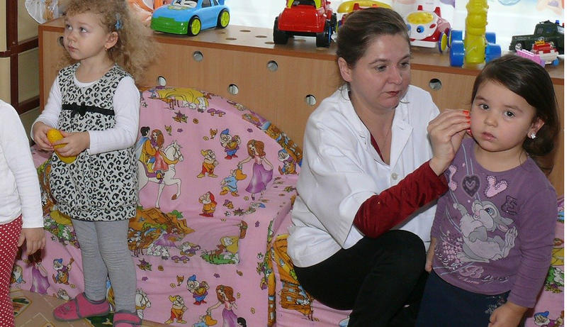 Kinderbetreuung ermöglicht Frauen eine berufliche Laufbahn und eigenen Verdienst. - Bild: Pixabay