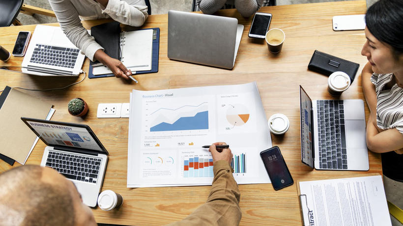 Mit digitaler Technik lernen und arbeiten - Bild: pxhere