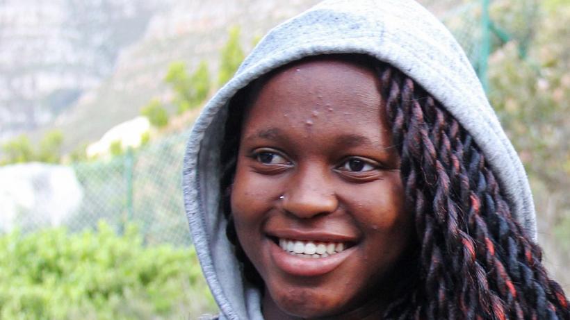 Eine fortgesetzte Schulbildung ist für die Zukunft der Mädchen wichtig. - Bild: Pixabay / Sharon Ang