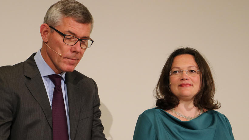 Bundesarbeitsministerin Andrea Nahles und Telekom-Personalvorstand Christian P. Illek - Bild: zwd