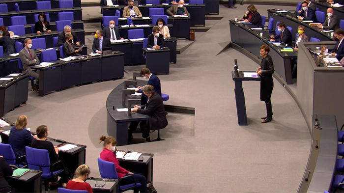 Ministerin Stark-Watzinger bei der Haushaltsdebatte des Bundestages zum Einzelplan 30 am 24.03.2022 (Livestream BTG)