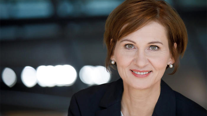 Bundesministerin Bettina Stark-Watzinger Foto: Tobias Koch f&uuml;r BMBF