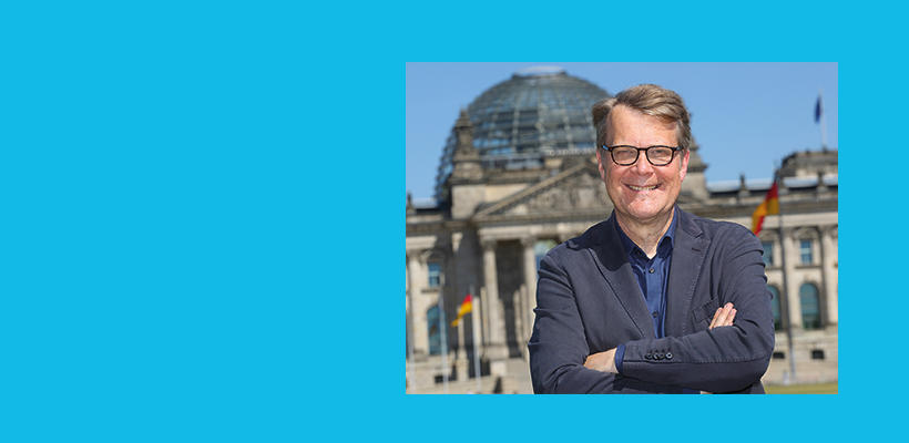 Prof. Dr. Robert Vehrkamp