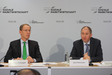 Hubertus Pellengahr (links)
und Prof. Axel Plünnecke